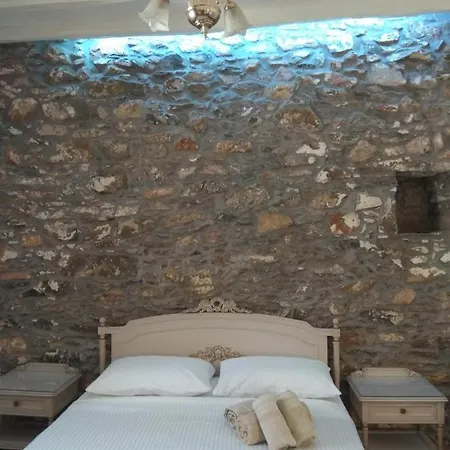 Traditional Stone House Дом отдыха
